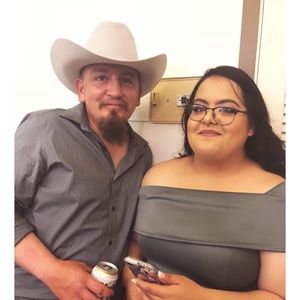 Meet your Posher, Ana